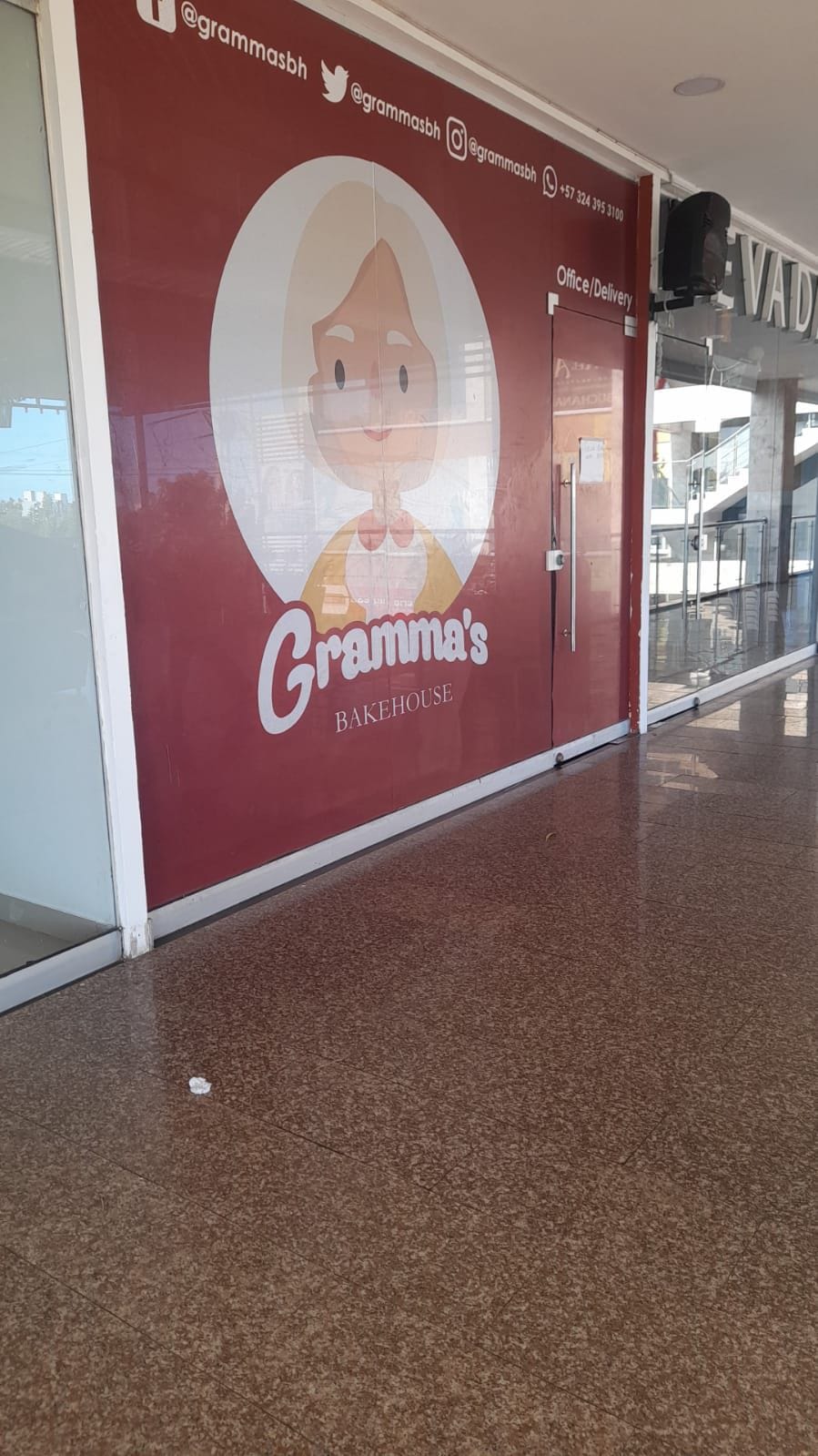 Gramma's Bakehouse storefront at Plaza Norte
